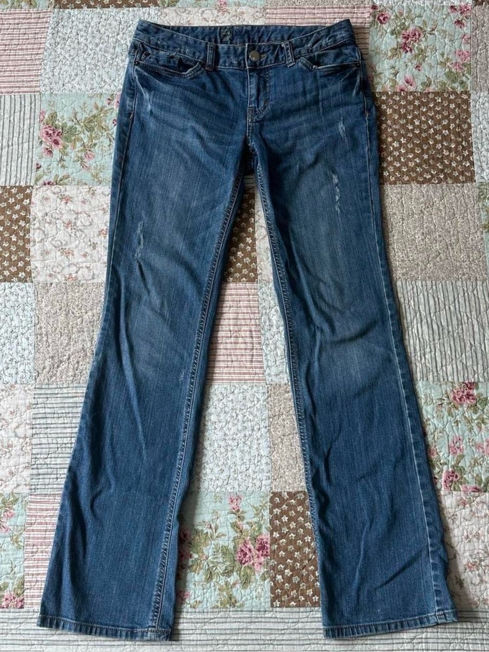 Mossimo curvy fit bootcut mid-rise blue jeans